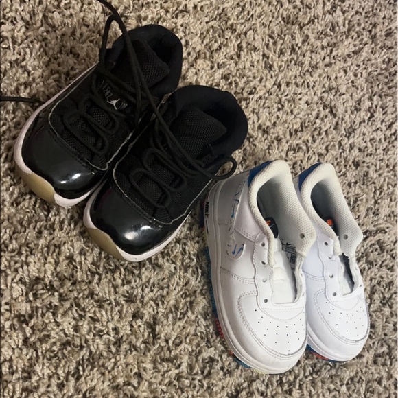 Little Girl Size 8c Shoes - Picture 4 of 4